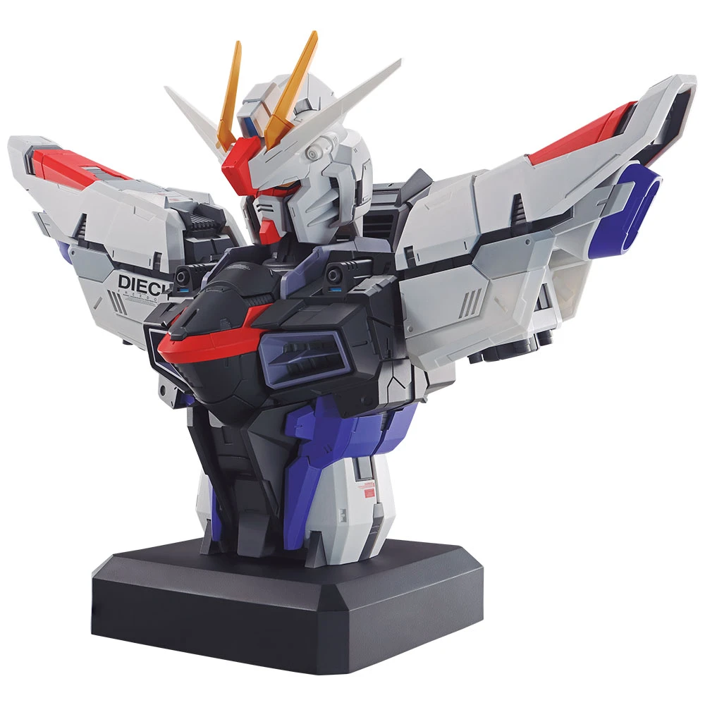 自由鋼彈 胸像模型 約17cm