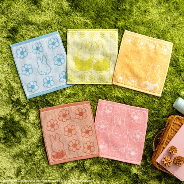 米飛兔 繽紛花朵 主題方巾 約25cm